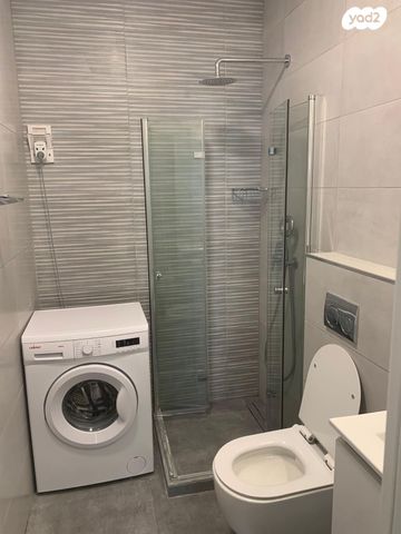 דירה, הרב עוזיאל 12, בית וגן, ירושלים