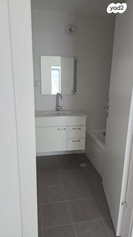 דירה, תוצרת הארץ 5, נחלת יצחק, תל אביב יפו