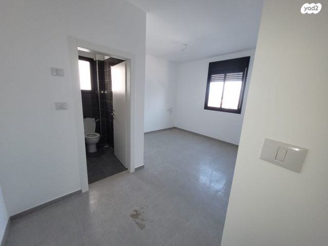 דירה, יהושוע אזולאי 6, נווה שרון / שער העיר, נתיבות