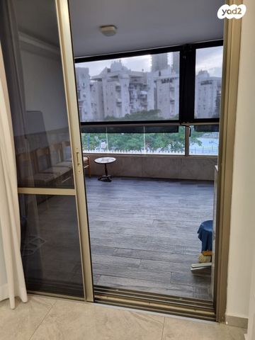 דירה, יהודה הלוי 10, רובע ה', אשדוד