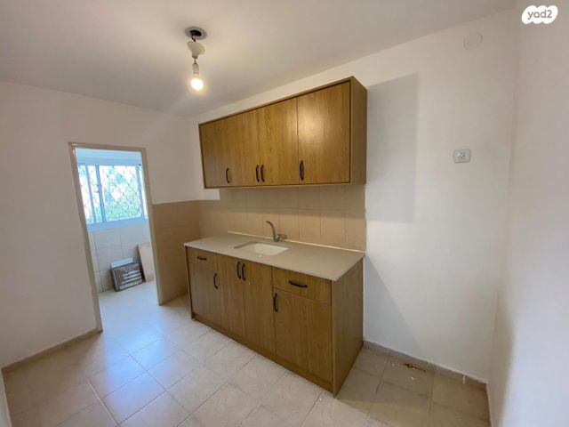 דירה, י"א הספורטאים 10, שז"ר / דקר, טירת כרמל