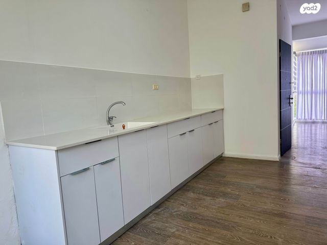 דירה, הרב קוק 23, צפון מערב מרכז העיר, נתניה