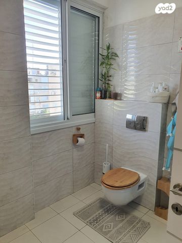 דירה, יהושע חנקין 83, רסקו א', חולון