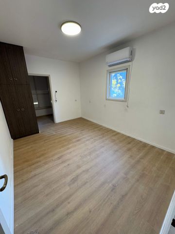 דירה, הניצנים 17, מרכז, הרצליה