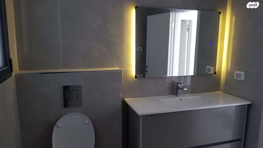 יחידת דיור, מעלה ההר 1, כפר ראש הנקרה, כפר ראש הנקרה