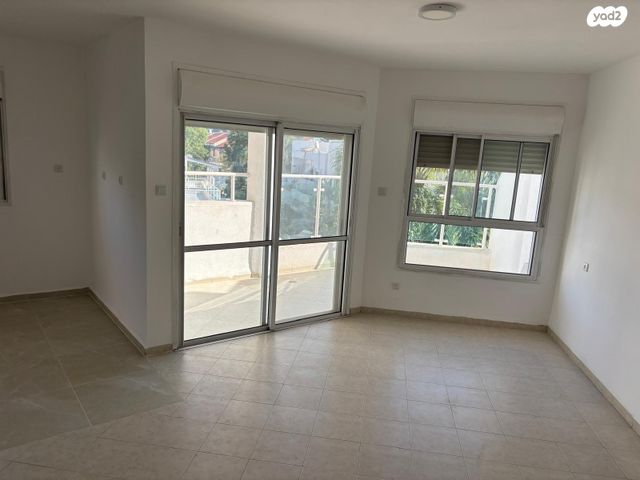 דירה, הרצל 141, עין שרה, נהריה