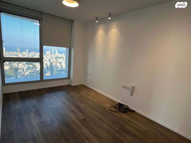 דירה, גרציאני יצחק 4, גני שרונה, קרית הממשלה, תל אביב יפו