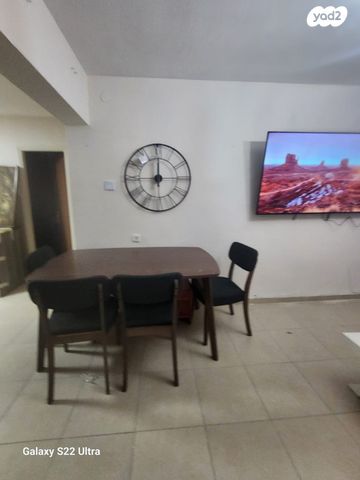 דירה, יוסף שפרינצק 20, שיכון א', קרית שמונה