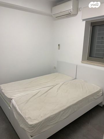 דירה, הרב עוזיאל 12, בית וגן, ירושלים