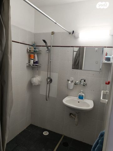 דירה, גלבוע 5, שאר העיר, הוד השרון