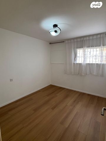 דירה, אלי כהן 12, רמת הנשיא, בת ים