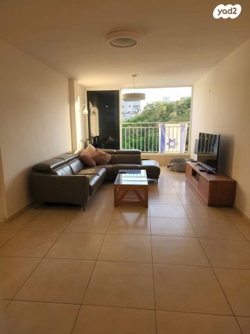 נתן ברניצקי 28