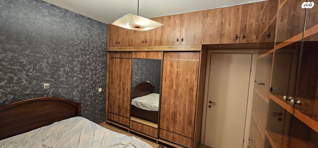 דירה, פרלשטיין 23, לב העיר, בת ים