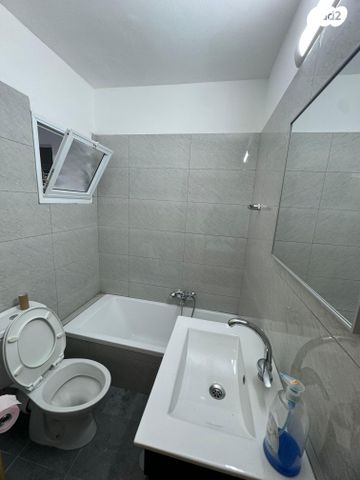 דירה, אירוס 14, אזורי גדרה, גדרה