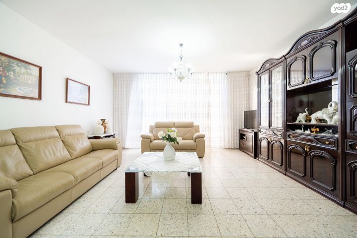 דירה, ארתור רופין 3, לב המושבה / מרכז העיר, פתח תקווה