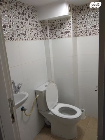 דירת גן, עולי הגרדום 113, ארמון הנציב, תלפיות מזרח, ירושלים