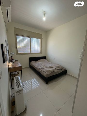 יחידת דיור, לוס אנג'לס 3, גני אילן, קרית אונו