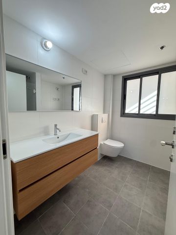 דירה, יעקב פיכמן 5, קרית אילון, חולון