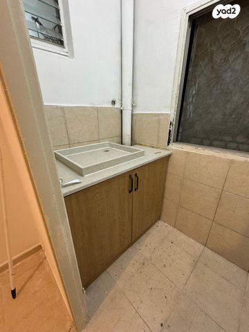 דירה, י"א הספורטאים 10, שז"ר / דקר, טירת כרמל