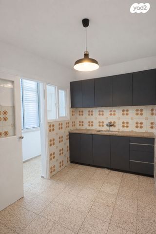 דירה, שדרות הרב לוין 9, גני מרום, רמת גן