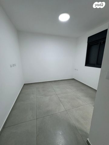 דירה, מניה שוחט 11, רמז, מערב ותיק, ראשון לציון