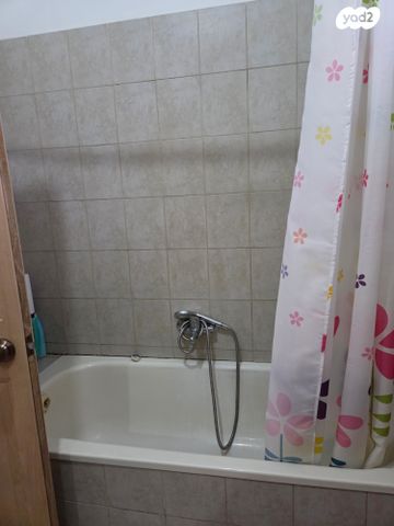 בית פרטי/ קוטג', הנשר 24, כרמי בנימינה, בנימינה גבעת עדה