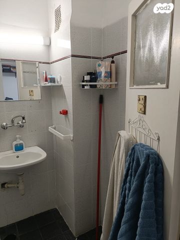 דירה, גלבוע 5, שאר העיר, הוד השרון