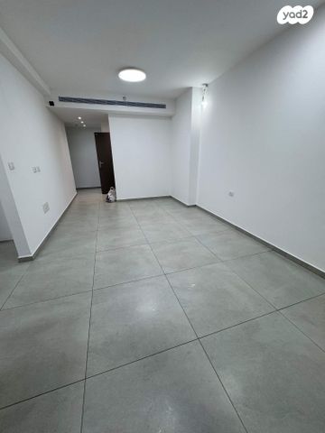 דירה, מניה שוחט 11, רמז, מערב ותיק, ראשון לציון