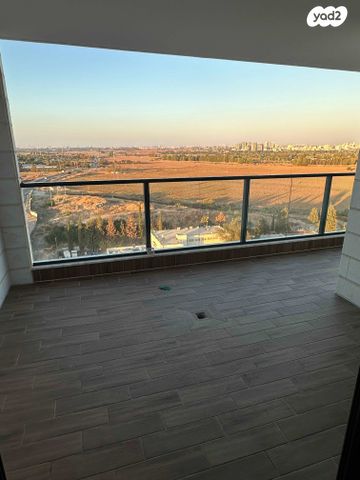 דירה, הגלבוע 1, נאות שז"ר, יבנה