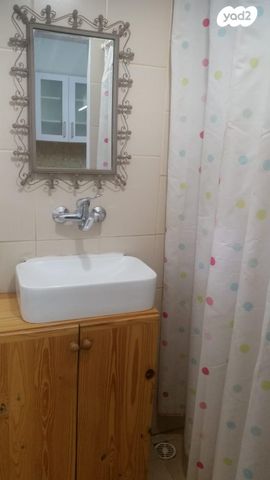 דירה, קהילת לודז' 70, הדר יוסף, תל אביב יפו