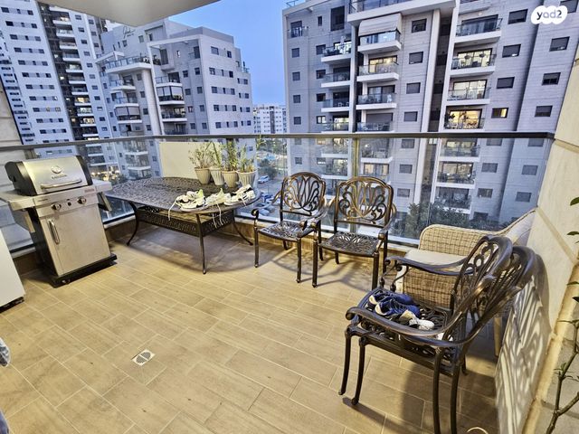 דירה, יעקב תמרי 3, חצרות המושבה, רחובות