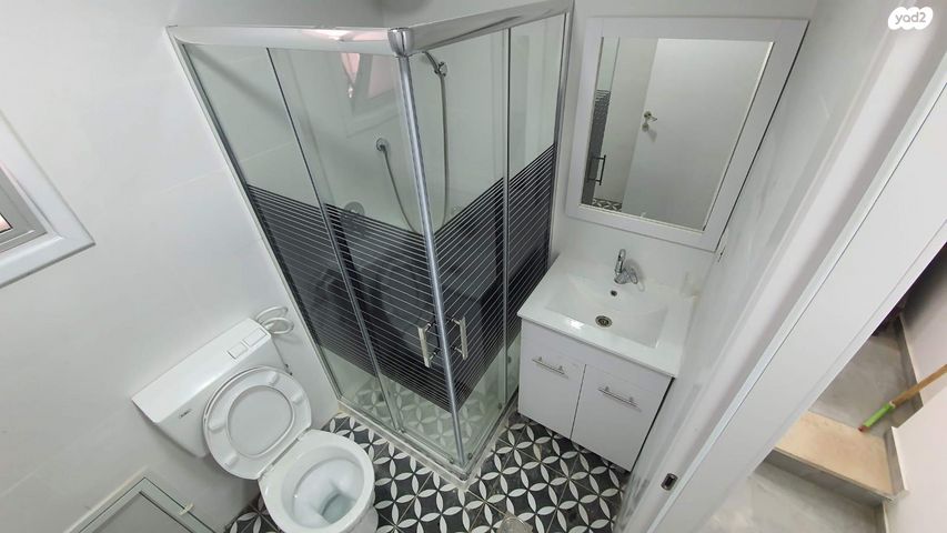 יחידת דיור, שדרות אליהו 35, שאר העיר, מזכרת בתיה