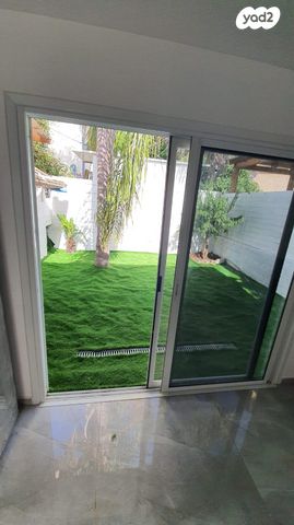 יחידת דיור, שדרות אליהו 35, שאר העיר, מזכרת בתיה