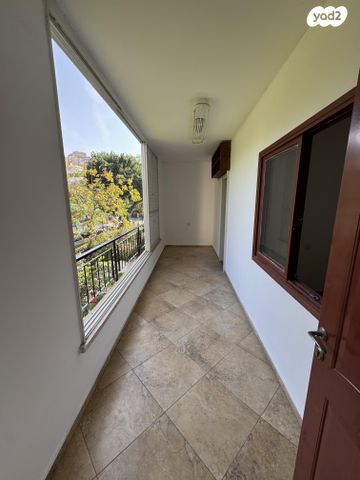 דירה, הניצנים 17, מרכז, הרצליה