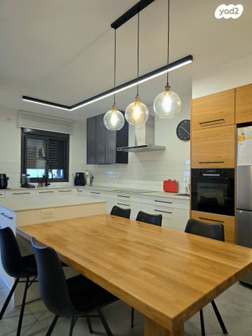 דירה, מכבי, נווה דוד רמז, רעננה