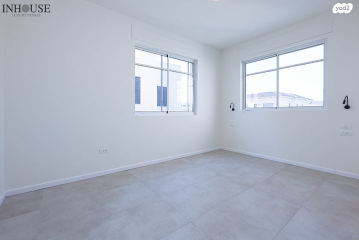 דופלקס, תל מונד