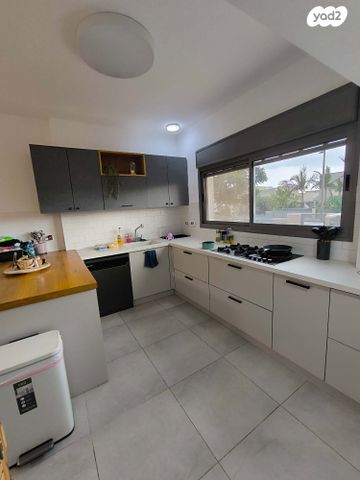 בית פרטי/ קוטג', מיתר / כרמית