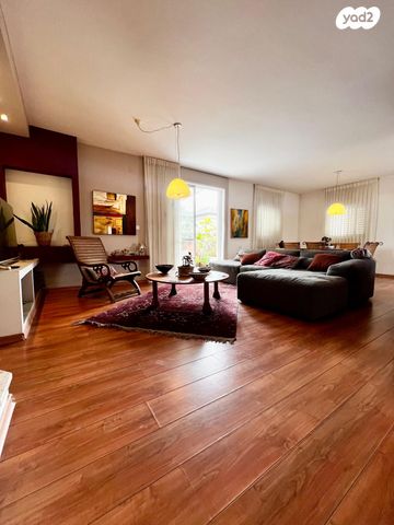 דופלקס, סיגלית, כפר סבא