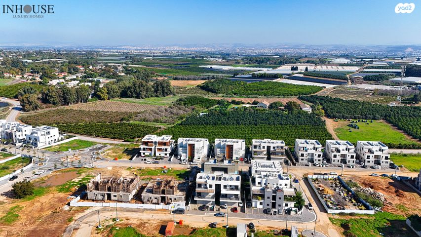 דופלקס, תל מונד