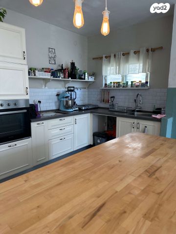 דירה, שכונת בן גוריון, מרכז העיר ג', רמת גן