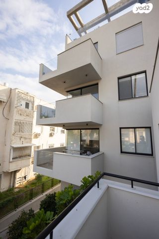 דירה, יונתן, בת גלים, חיפה