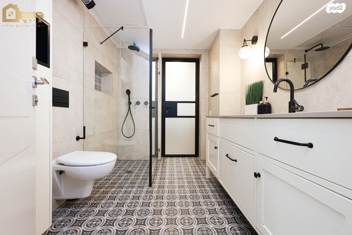 דירה, עבר הירדן, קרית אונו