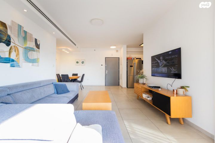 דירה, עופרה חזה, פסגות אפק, ראש העין