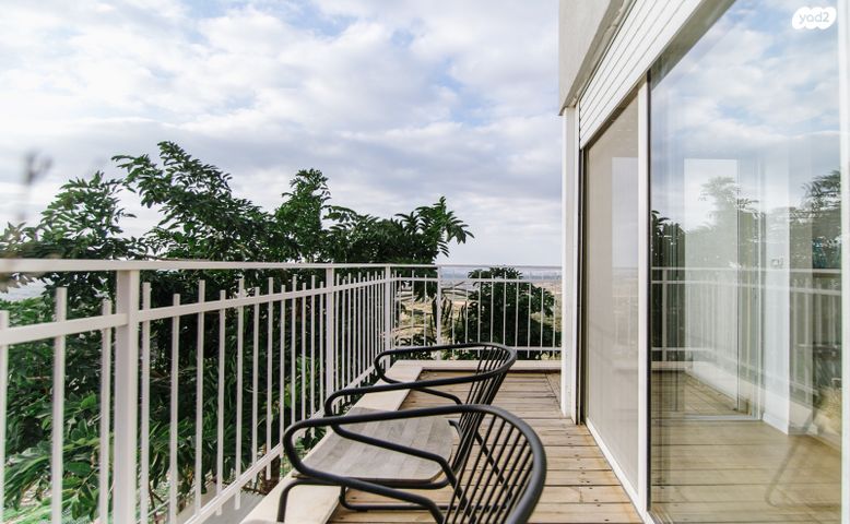 דו משפחתי, ארבל, אלפי מנשה