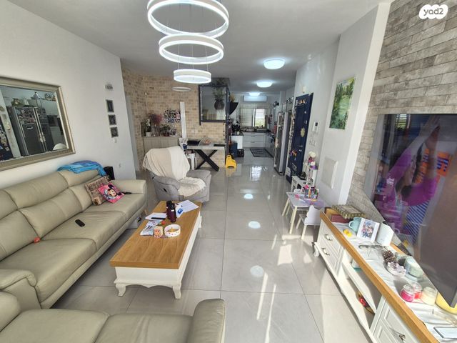 ד"ר אברהם אליהו הרכבי 