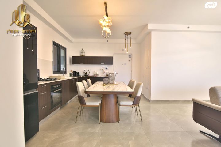 דירה, דרך השלום, הכרם ג', עכו