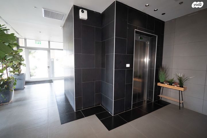 דירה, רעננה