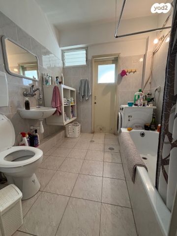 דירה, כצנלסון, פועלי הרכבת, גבעתיים