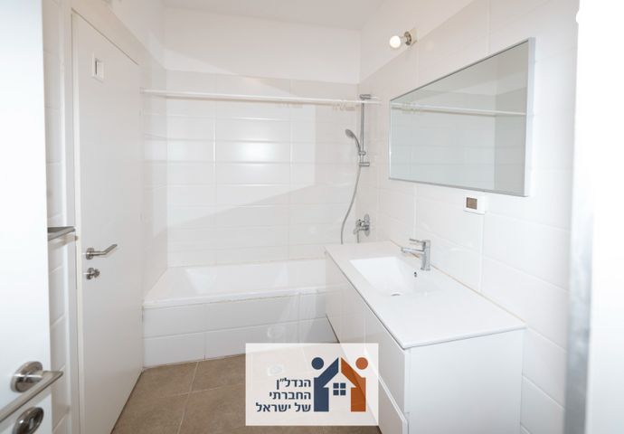 דירה, רעננה