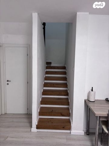 בית פרטי/ קוטג', רמות בן צבי, יבנה